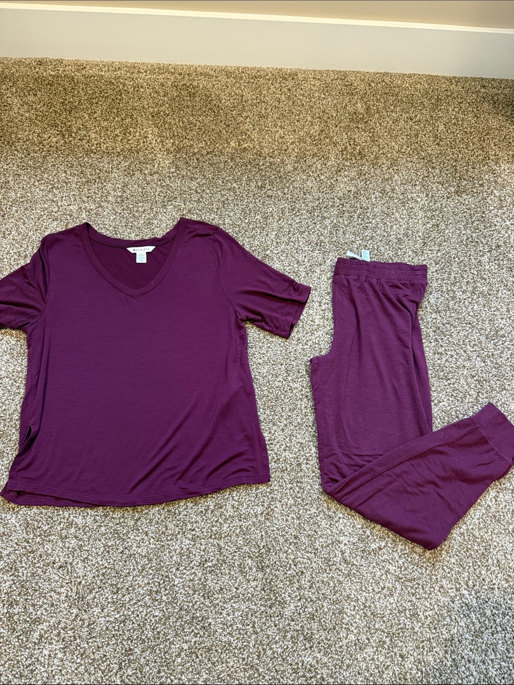 Athleta night time bliss Women's V-Neck Pajama Set - Plum